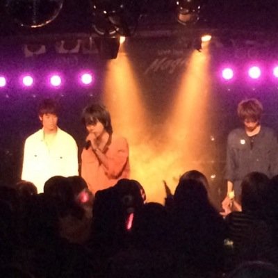 2013年12月より「DEBUT PROJECT」にて 関西中心に歌手活動をしている、竜平のブログ連動アカウントです^ ^☆ 原則100%相互フォロー!! 本アカウント→@RYOHEIDP←相互フォロー