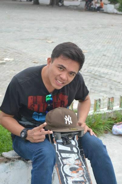 Cop skateboardg|pin 27E2DF65