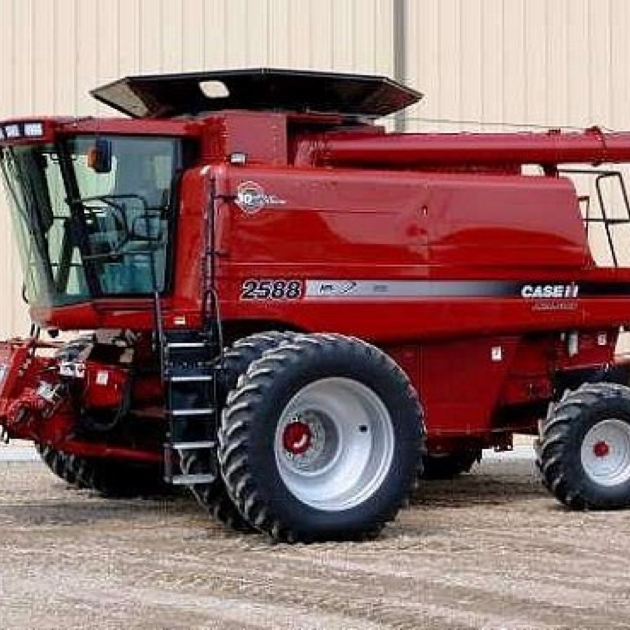 Grain and livestock farmer in NW Ohio and go to the small school of lincolnview #agswag