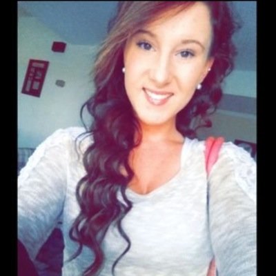 katiehayes9494's profile picture. Doing me && that is all!