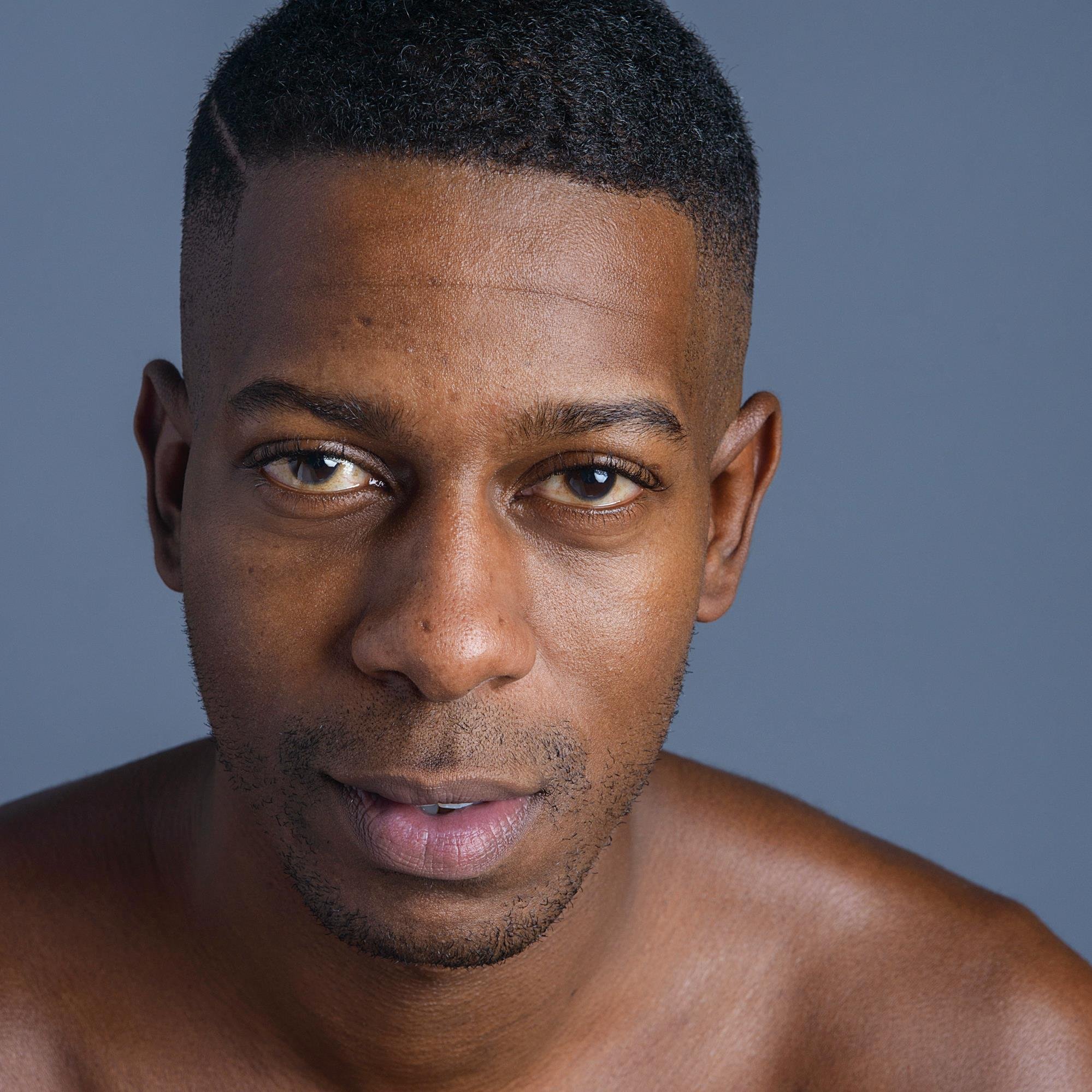 Chris Dixon. Actor, Singer, Low-budget Men's Stylist, Dilettante extraordinaire