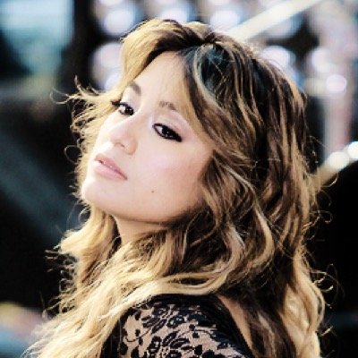 PLEASE FOLLOW @SEASIDEKORDEI BECAUSE SHE LOVES YOU