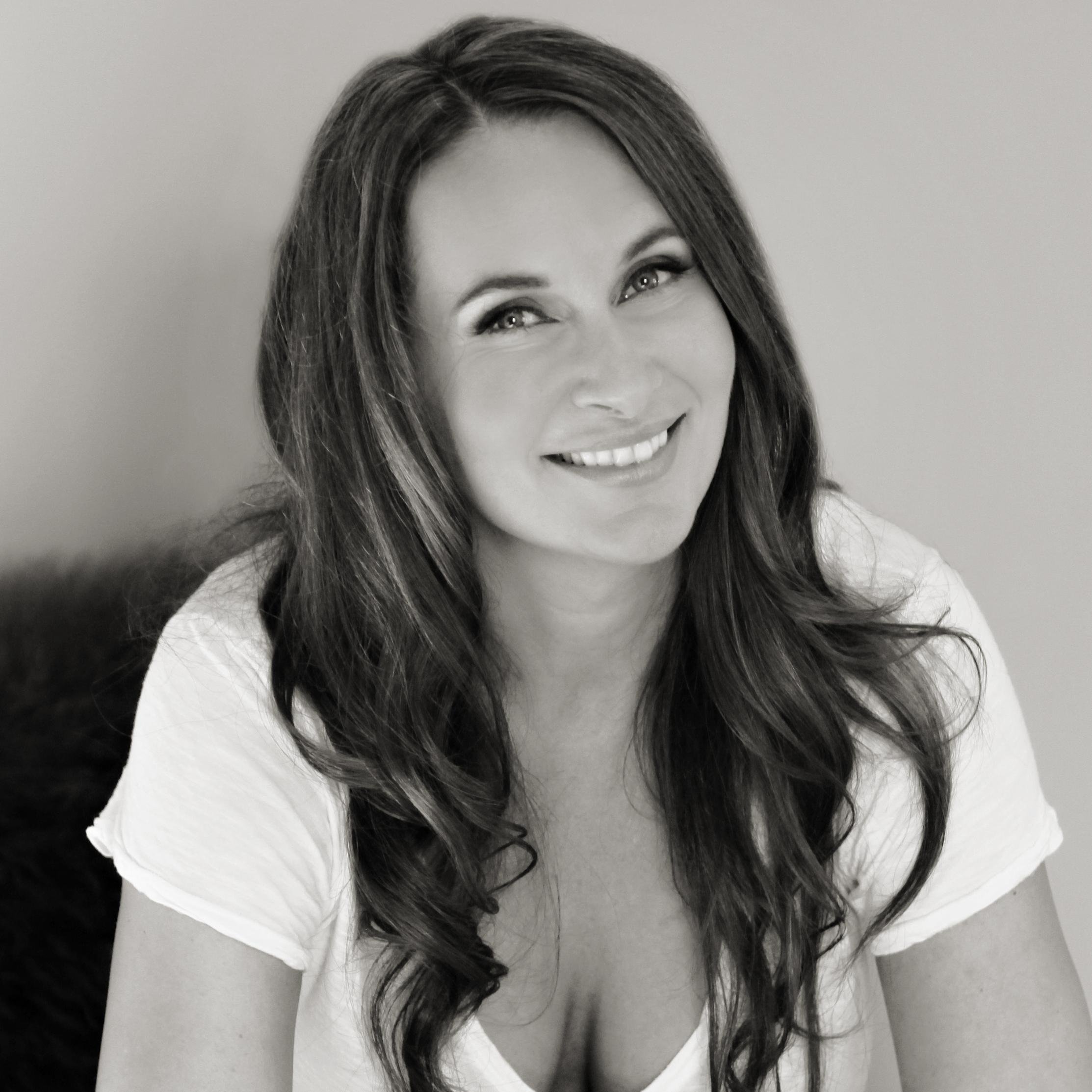 studiosherrice's profile picture. Artist, Writer, Business Strategist. Creating a synesthetic experience between Art & Words.