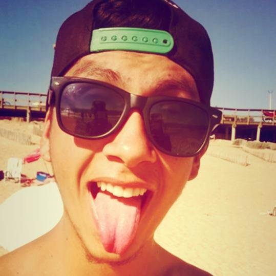 seguime y agregame en face :$
