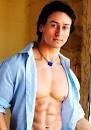 meri Girlfriend kab mile gi yaha, koi to hogi jo mujhe pasand karti hogi, jo girlfriend bane wo, dm kar de