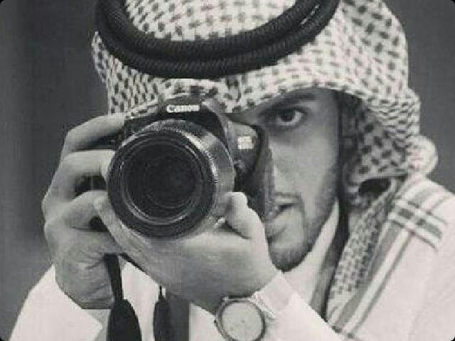 والله ثم والله لو يدري بحبي له ! آن كآن تبكي عيونه مثل ماابكآني #ولد_السعوديه دوله الامارات العربيه المتحده هوايتي #الرسم