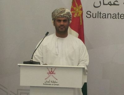 صايغ معاني الفكر بالحرف تطريز ... أكتب وأوصف للحقيقه براويز