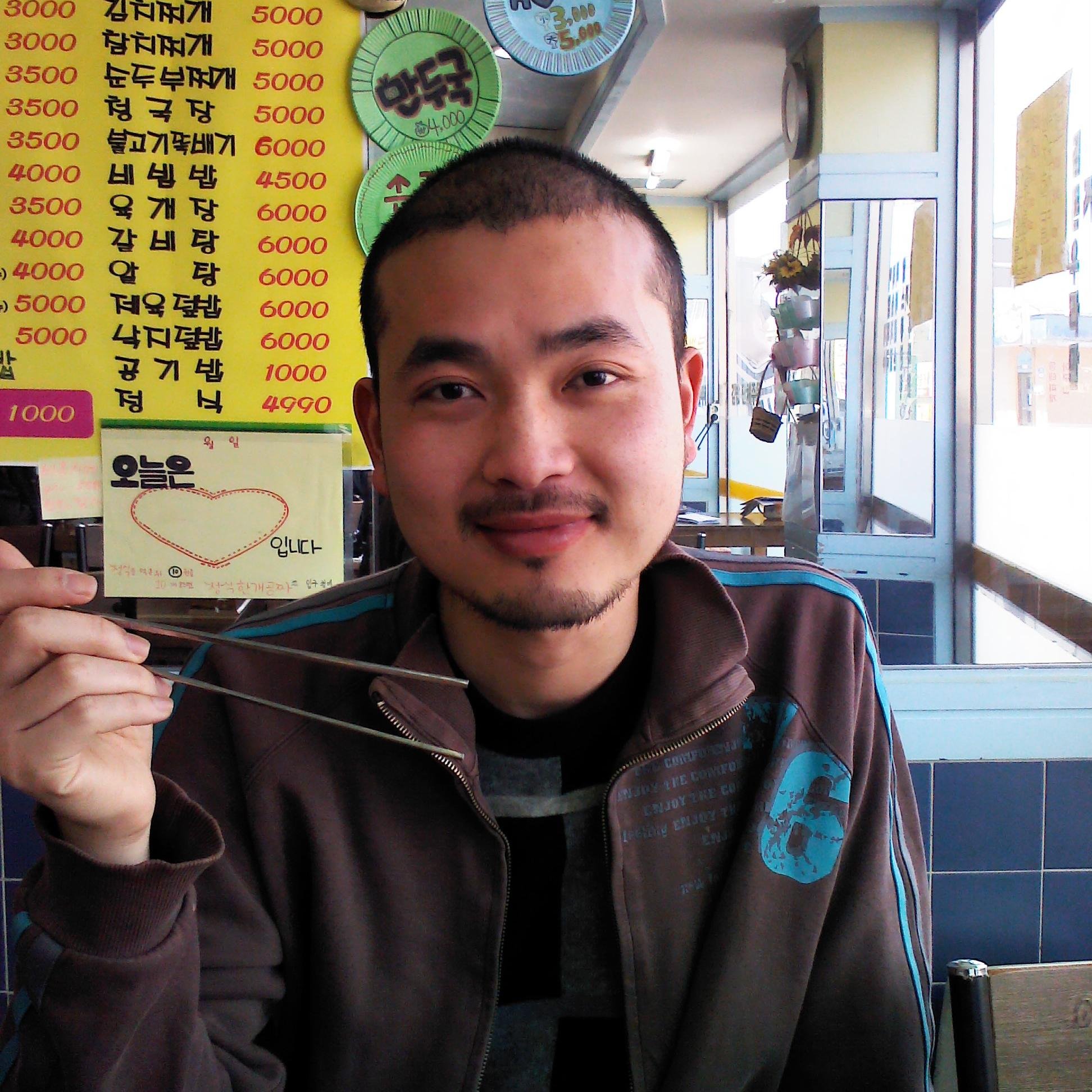 rusi28's profile picture. / 트윗 간소화 시도 중 / 개인 트윗 보단 모임을 이용하면 어떨지. / 

https://t.co/3lldxAnPmI
  ㅡ 관심사 : 귀농/생태/사람/가족