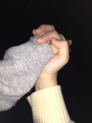 handsweat4's profile picture. 