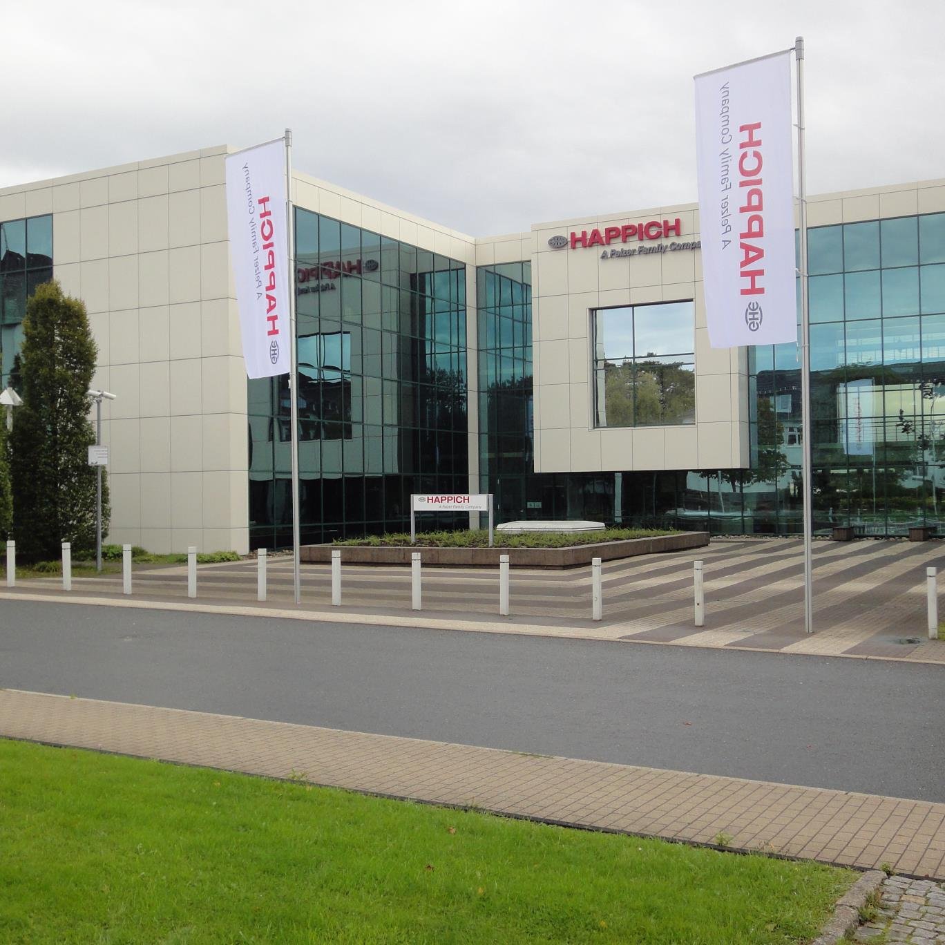 HAPPICH GmbH ist der führende Innenausstatter für Nutz- und Spezialfahrzeuge.