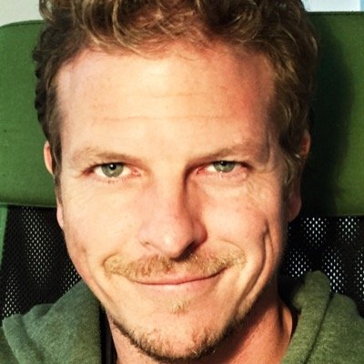 Lifehacker, entrepreneur, artist & dad. Every day's a lesson.