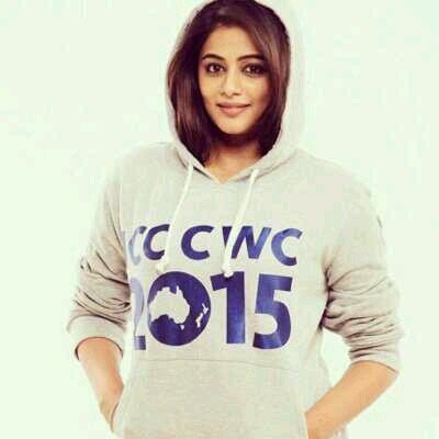 this is the fan club of the most beautiful actress priyamani .....follow for latest updates on priyamani