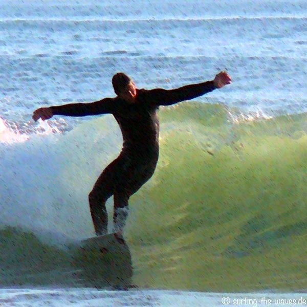 surfingthewaves's profile picture. Surfen lernen. Wellen reiten. Meere schützen.