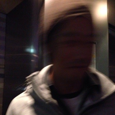 壊れない程度に音楽やっています。