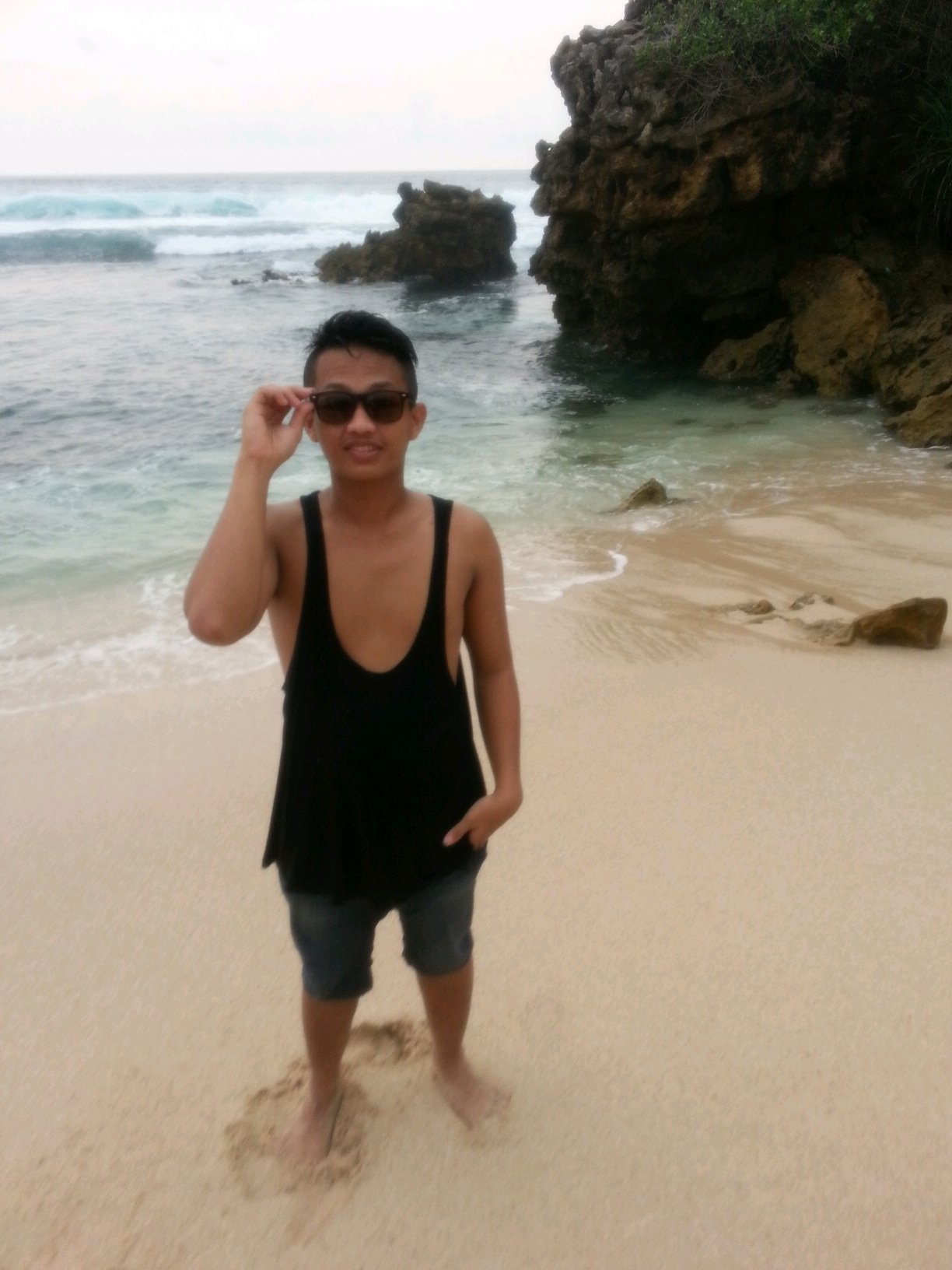 riezzaeja's profile picture. single