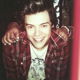 Yow! LEGEND here ★ waiting for @onedirection follow back ┌( ಠ_ಠ)┘ KEEP CALM BECAUSE #EMABiggestFans1D ლ(´ڡ`ლ)