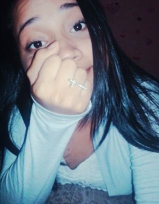 O que o mundo vai dizer, quando o amor
vencer?
Em quem a gente vai pensar quando a luz se
apagar?
Eu quero um segundo de silêncio, será que é pedir demais? ♪