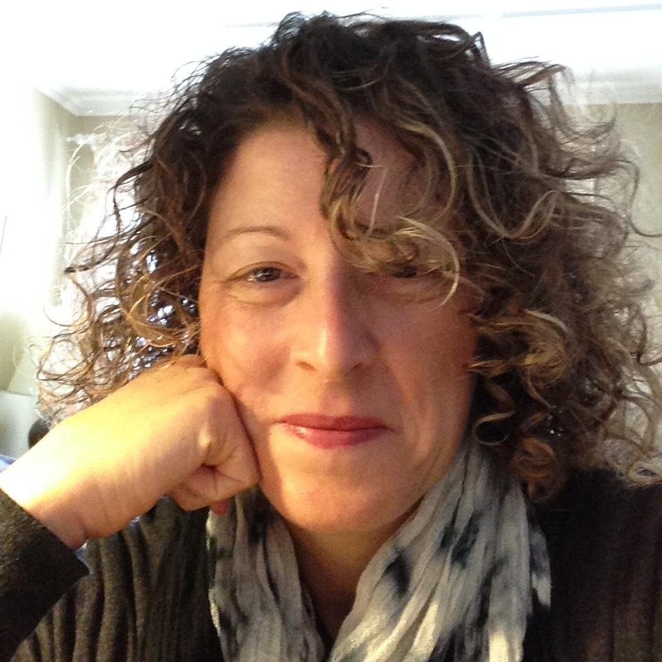 Wife, Mom, and Marketer. Lover of all things social.
