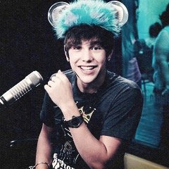 fxckmahonee's profile picture. im not good with bios but hey