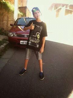 Whats (31) 89857712