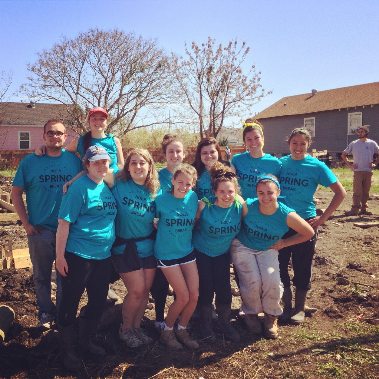 The official twitter for the Habitat for Humanity chapter at Mount Saint Mary College in Newburgh, NY.