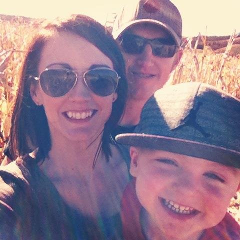 Family First. Mama. Lover of healthy living and real food. Crafter. Dreamer. Picture obsessed.Wanna be World Traveler. ❤️☀️⭐️