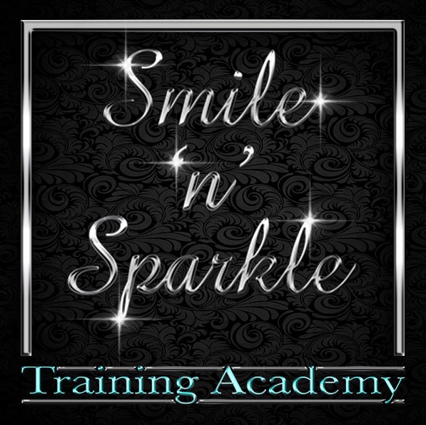 At the Smile ‘n’ Sparkle Training Academy we offer a gateway to a professional career in Teeth Whitening.