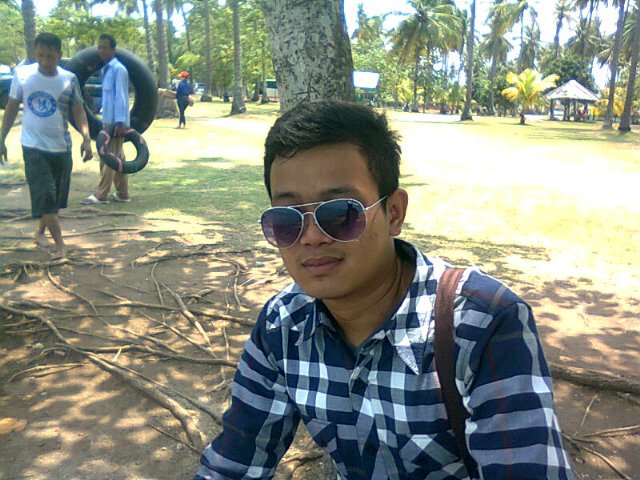 teguhyani2's profile picture. 