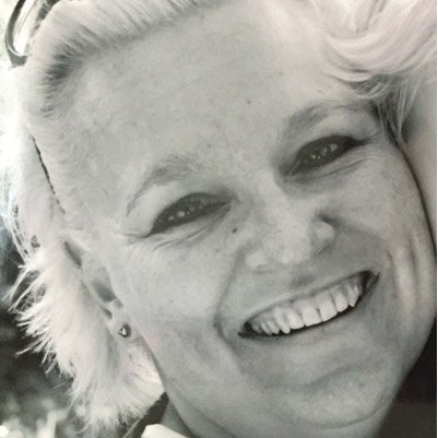 Co-owner/Grafisch ontwerper @copper_designnl - conceptdenker - netwerker - verbinder | trotse mama van twee | persoonl. titel