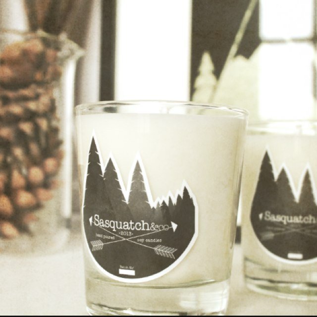 Hand poured soy candles & screen printed goods for yo space!
