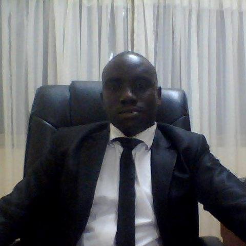 Juriste d'affaire  #team228 ici cest Togo et secouriste FNPC