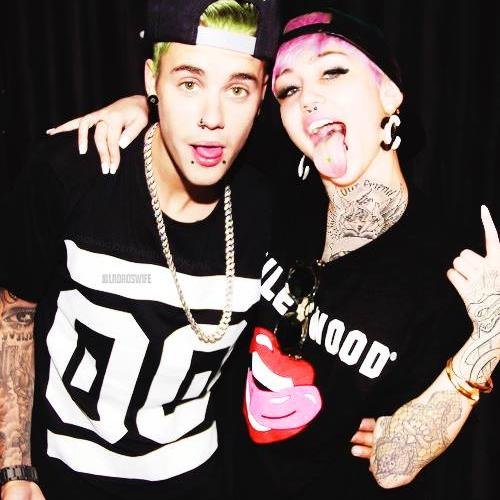 Un Osito Panda ♥ Alemania Tiene La Copa Pero Argentina Tiene El Corazon  ♥ Miss Idoloss(JustinMileyR5ValenDosogas)
