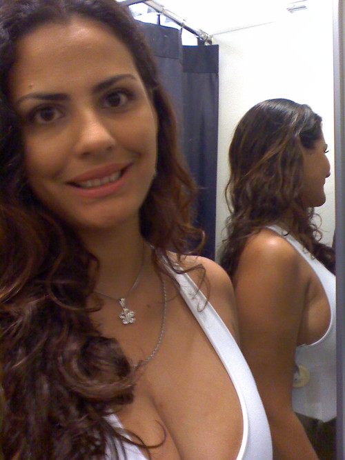 Malu Rocha salary