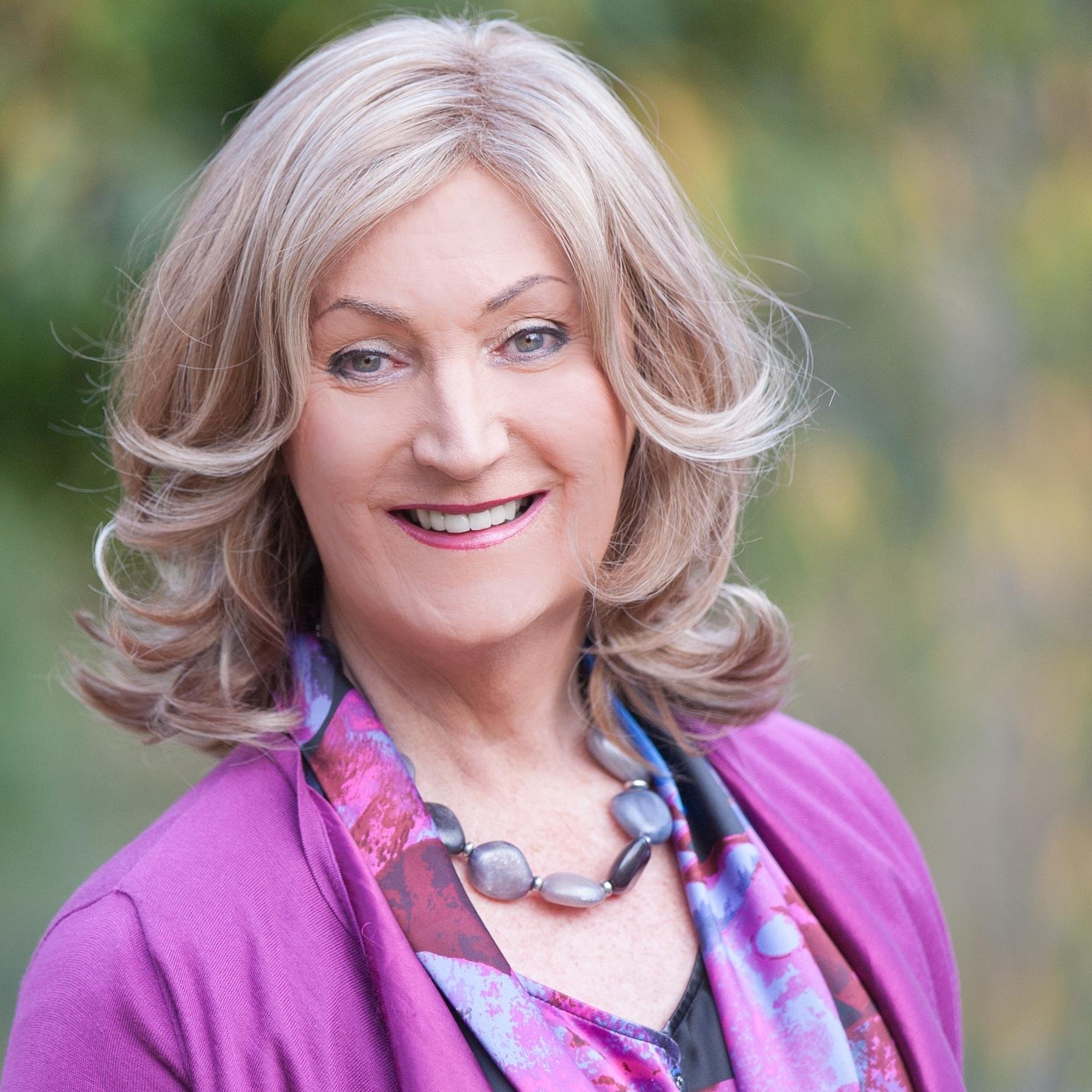 Founder of Cross-Cultural Consulting Ltd, developing intercultural skills for global business; travels, skis and sails.