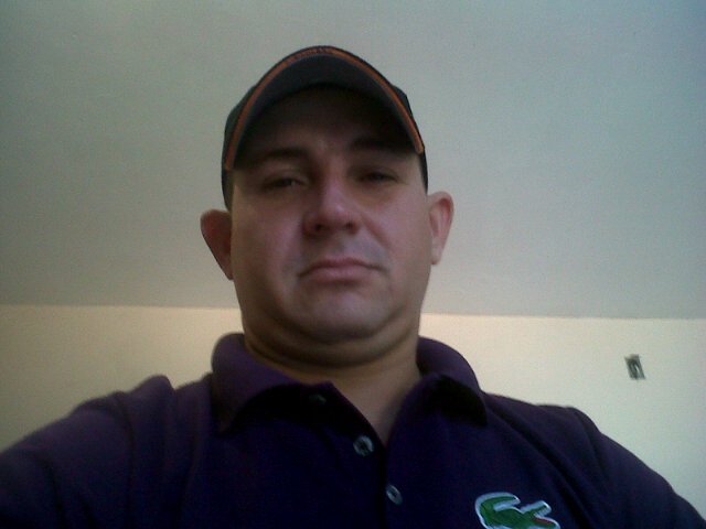 Soy un hombre respetuoso amante de la belleza, muy agradable sencillo y muy cariñoso de maracaibo mi ping 2211f400
