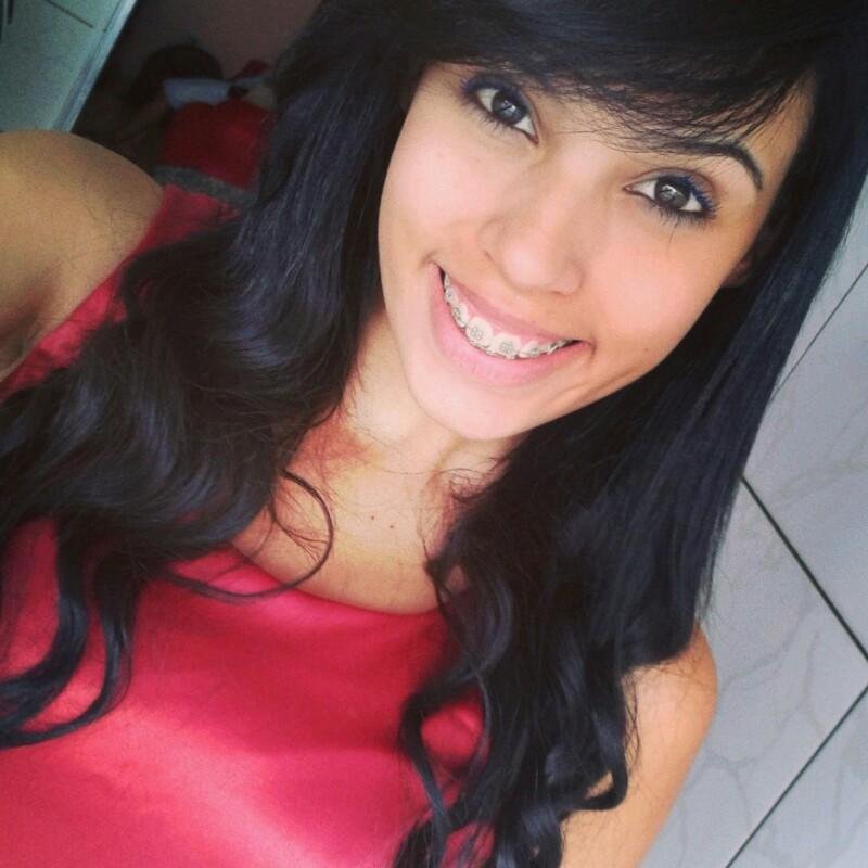 Estudante de Tecnologia em gestão da qualidade, apaixonada por fotografia, cristã ,19 anos, amo cantar e amo ser feliz!