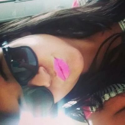 - O que ela aguenta sorrindo, você não aguenta nem gritando ;*