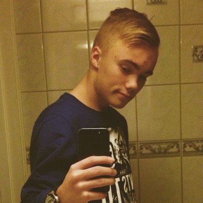 modellen160's profile picture. 