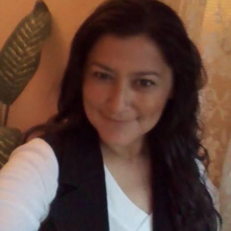 AlbaPaadilla's profile picture. Me caen bien los cristianos que leen.