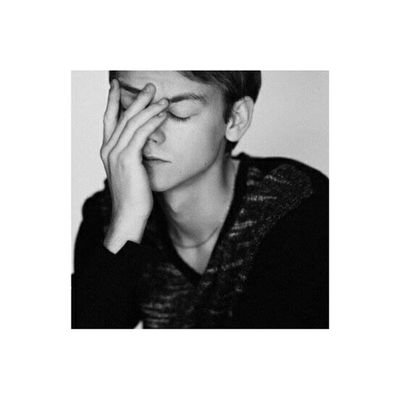 thomas sangster is perfect