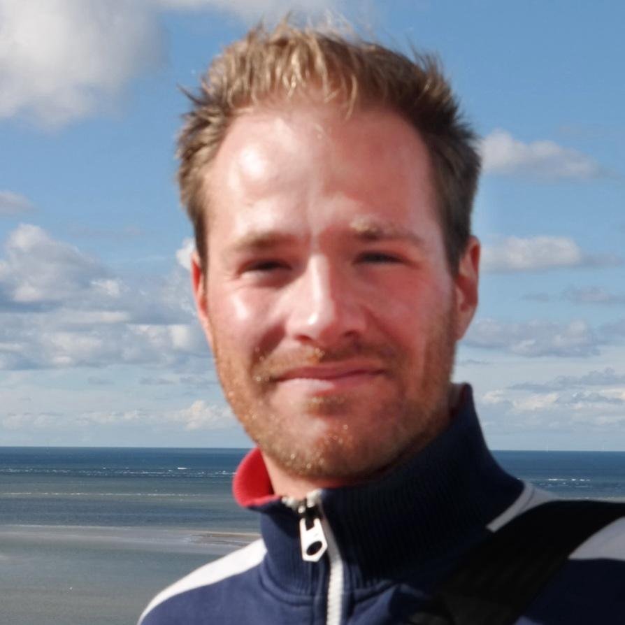 Social Media Enthusiast / SEO Neuling / Apple FanBoy / Apple Skeptiker / Bänker / Hamburger Jung / Nordlicht / HSV-Fan / Musik im Herzen