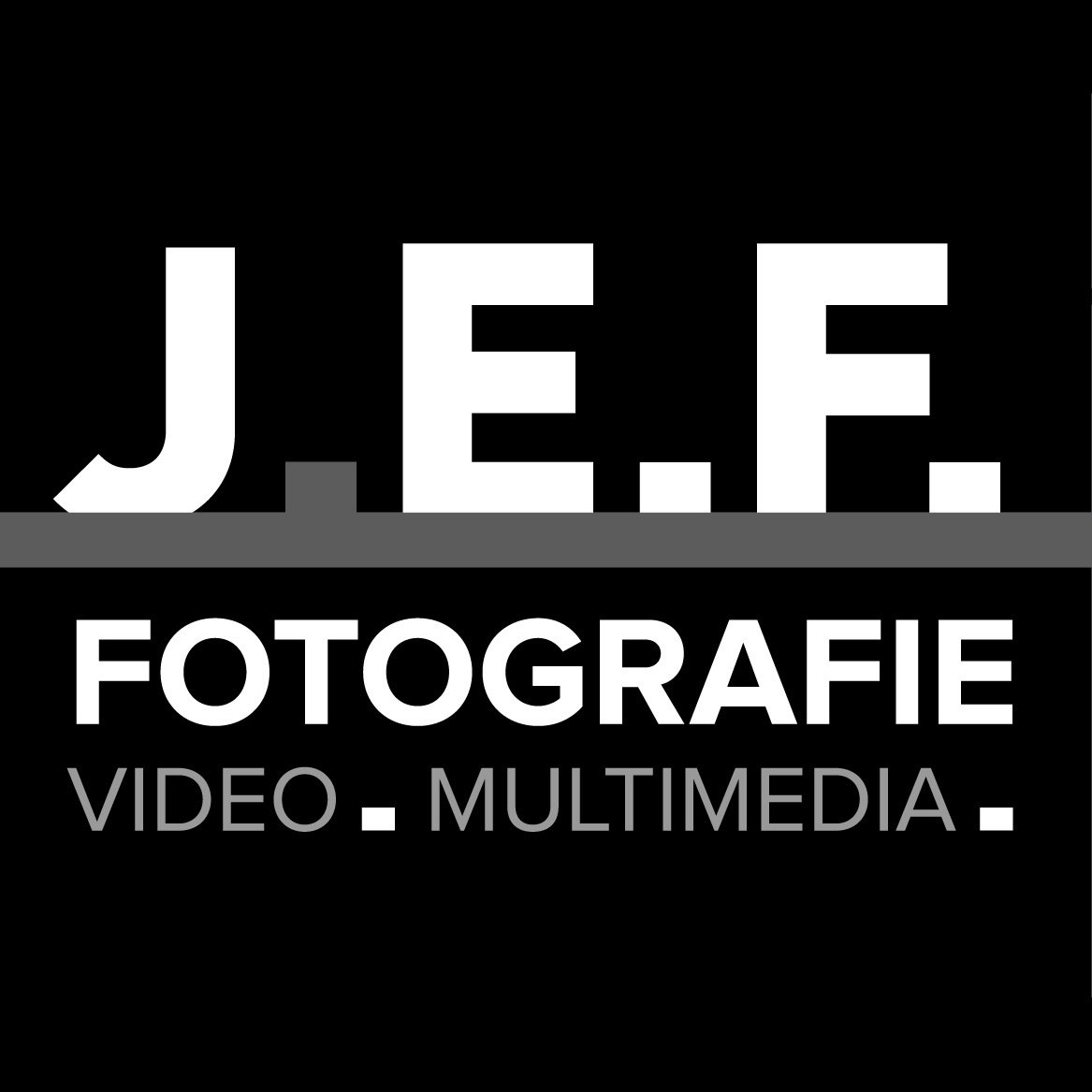 • Fotografie • Video • Multimedia Jeffrey Ruesink Fotograaf uit Zelhem Achterhoek. | Videoproducties | Grafische Vormgeving | Reclame | Websites |