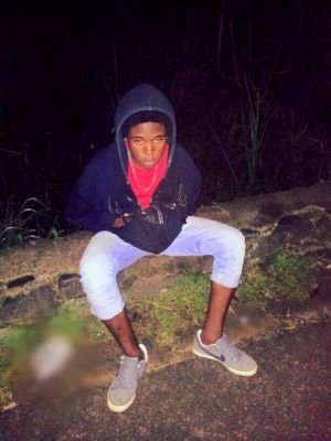 ones yu follow I'll follow back......#bamy