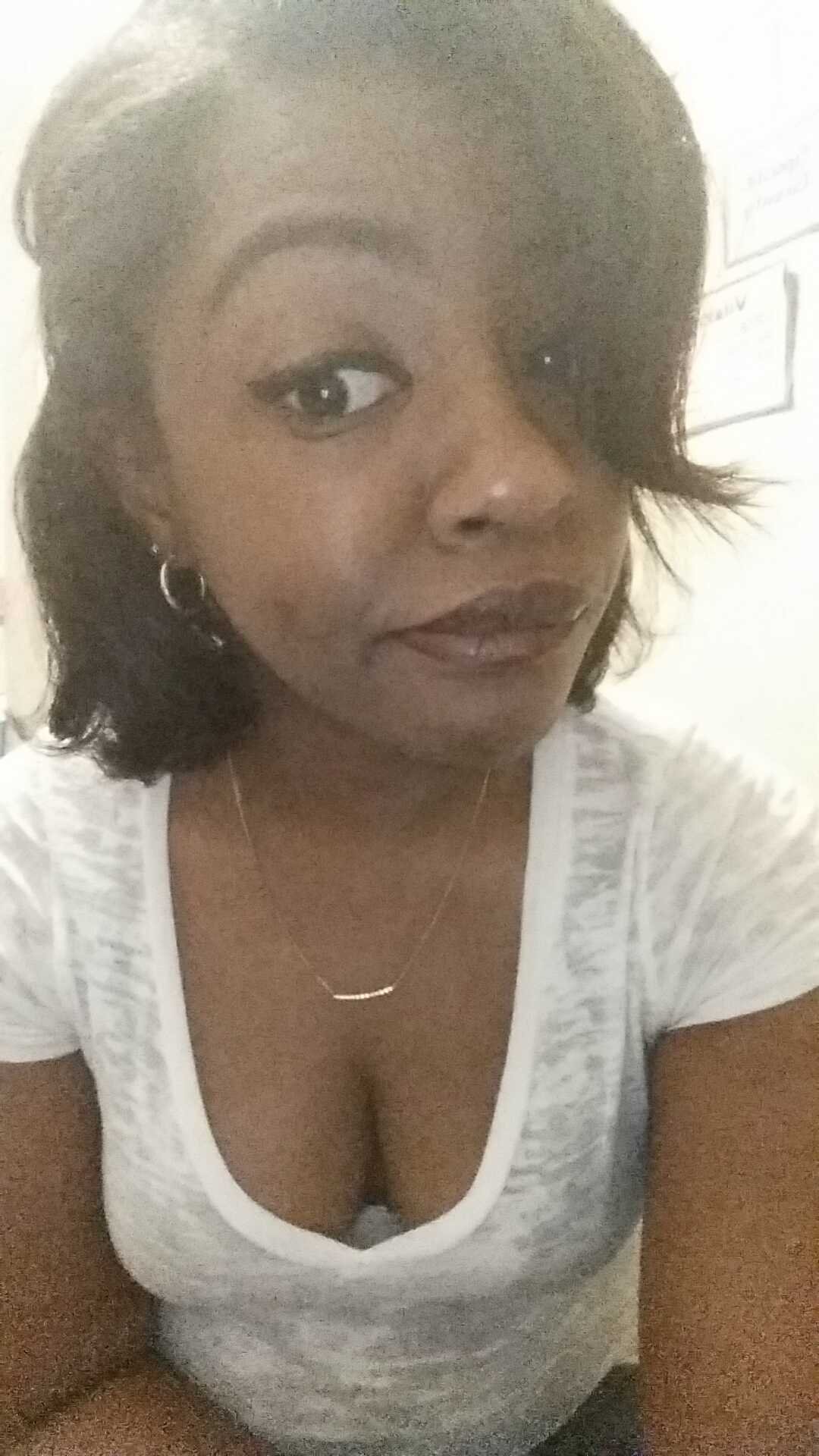 via_talitha's profile picture. 23 & carefree with more behind the smile, but no need for the usual introduction; if you stick around long enough , you'll see what I'm about