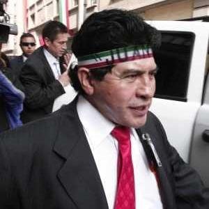 Dirijiente y líder en Iztapalapa.
Candidato natural del pueblo.
Paletero, becino y amijo. 
Al cerbicio de mis amigos de mi tiera iztapalapa.