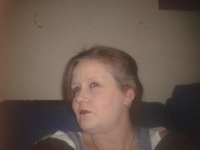 I love to watch WWE sheamus is one of my favorite wrestlers  if u follow me I will follow back xxx