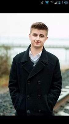 itsdevinmills's profile picture. spooked into the 5th dimension