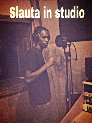 roberts_ujan's profile picture. work hard to get to your gold's