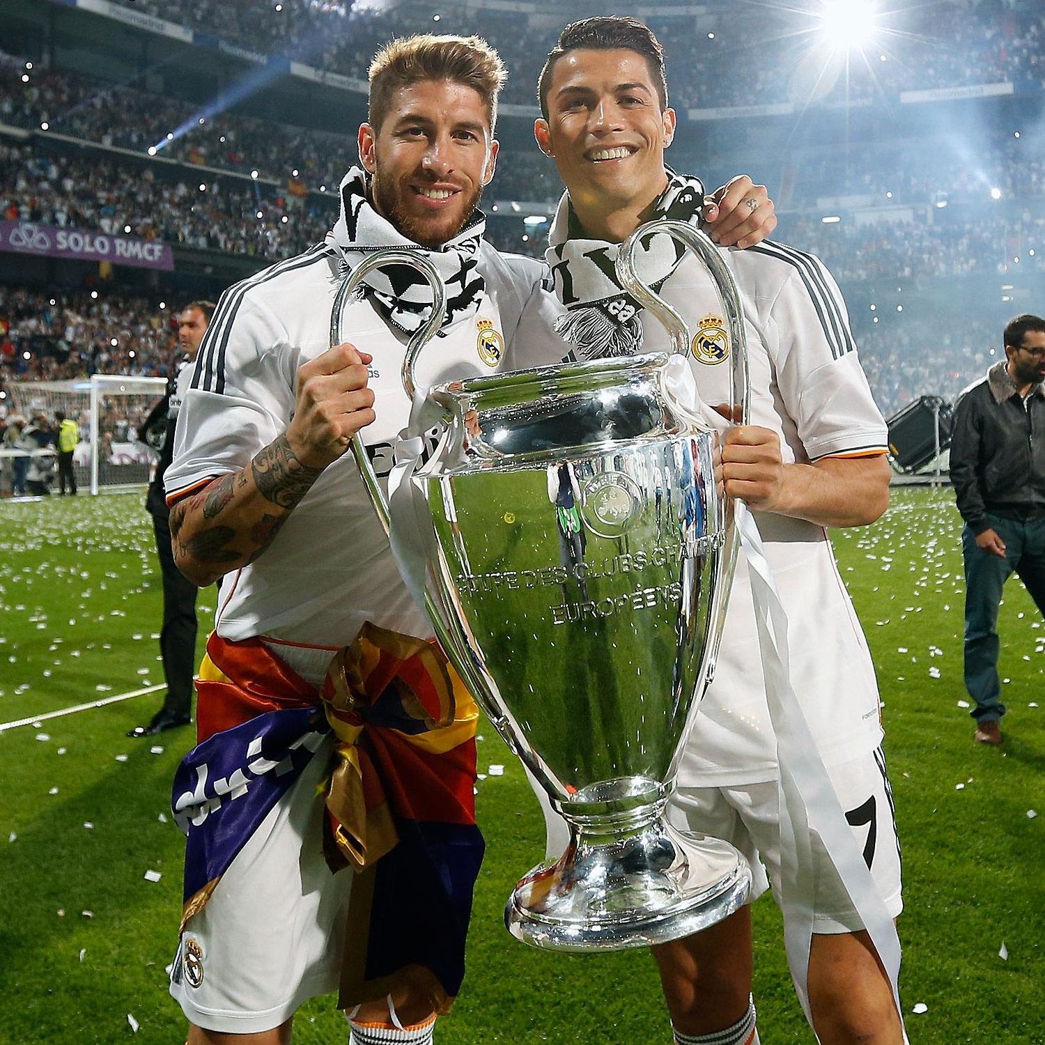 Siempre con Dios, mi Idolo lleva un 7 en la espalda y se llama Cristiano Ronaldo el Real Madrid es mas que un equipo es un sentimiento @Cristiano D70S... 92:48