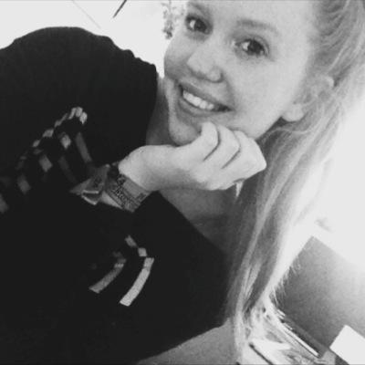 there are always 5 reasons to smile